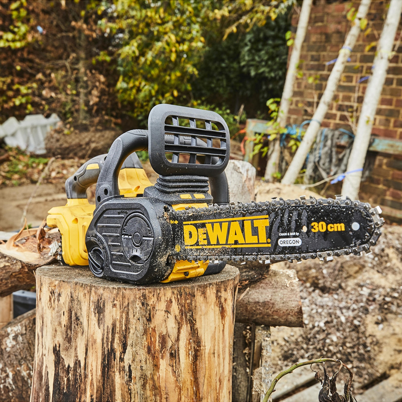 Electrofierastrau cu lant, compatibil cu 18V Li-Ion XR, 30 cm, SOLO, BRUSHLESS, Dewalt, tip DCMCS565N-XJ