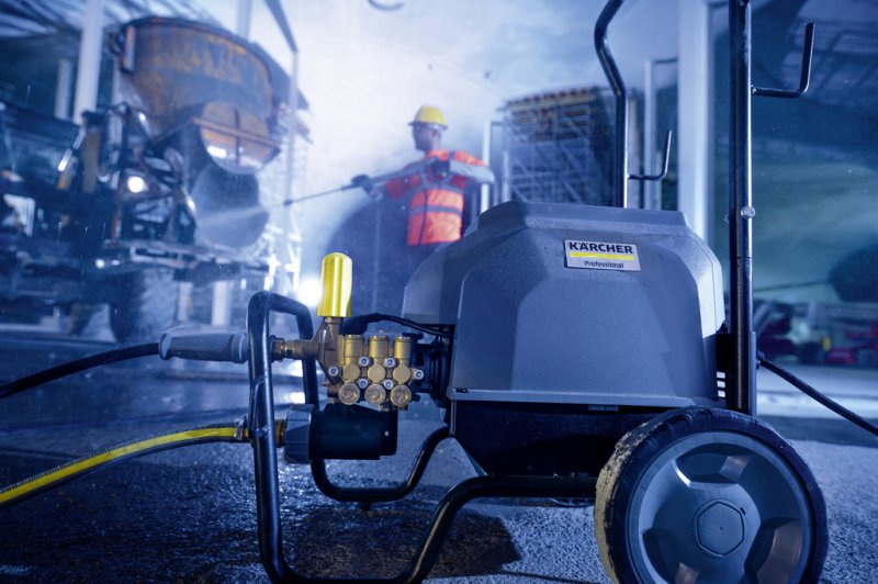 Aparat de spalat cu presiune KARCHER HD 9/20-4 Classic