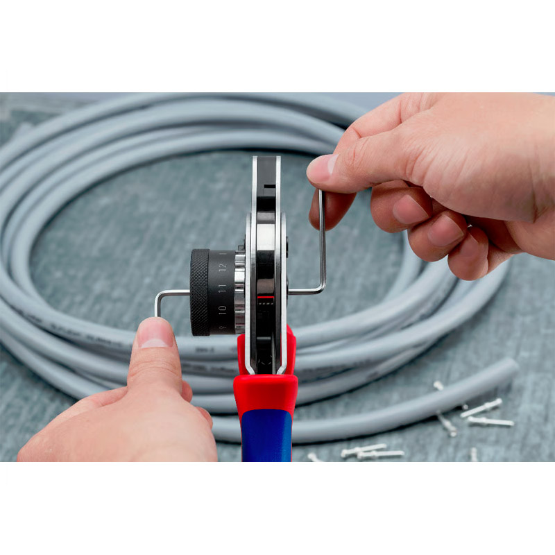 Cleste de presare KNIPEX 240 mm, cu patru dornuri pentru contacte rasucite, fara localizator, cu reglaj digital al avansului