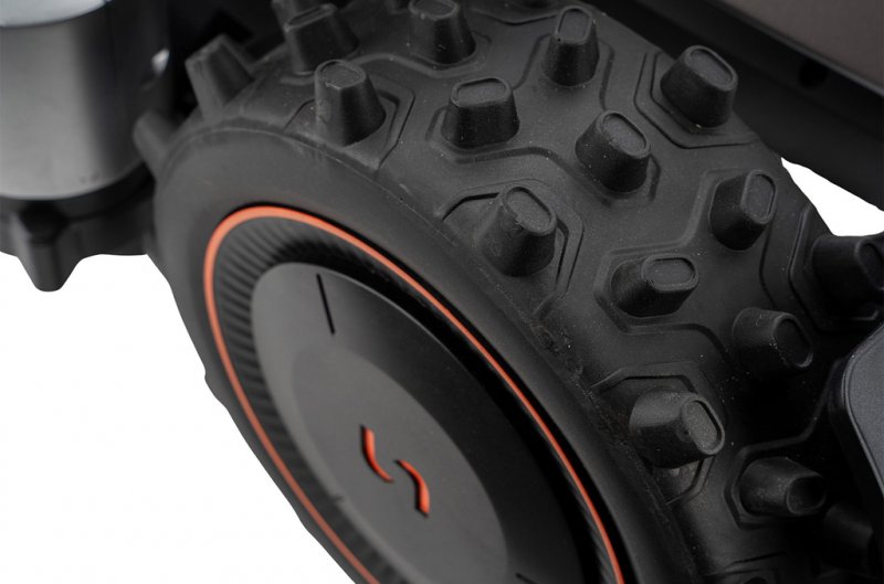 Robot de tuns gazon Sunseeker X9PLUS, 24000mp, tehnologie GPS, fara fir, conexiune bluetooth + GSM