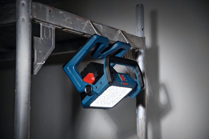 Proiector/lampa santier 18V, 5000 Lm, SOLO, tip GLI18V-5000, BOSCH