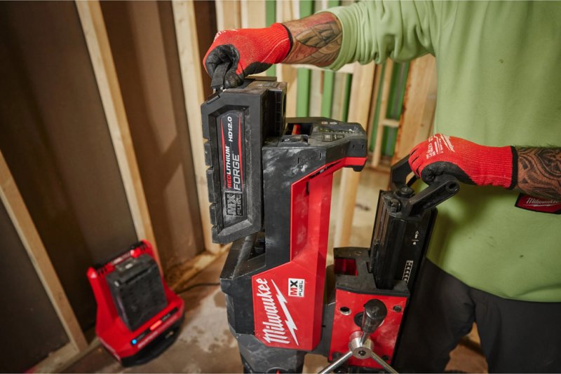 Acumulator Milwaukee MX FUEL™ FORGE™, 72V, 12Ah, MXFXC812