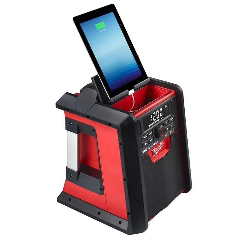 Radio santier cu dubla alimentare 220 V/18V, incarcator incorporat, SOLO, Milwaukee M18 RC-0