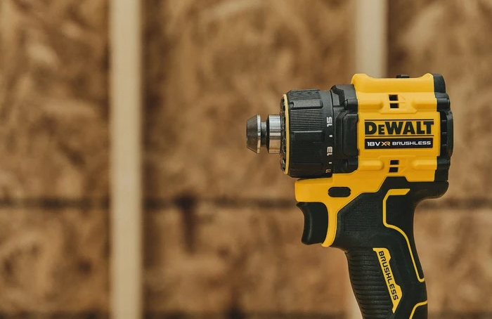 Masina de gaurit/insurubat cu capete multiple, 1 acumulatori 18V 4.0 Ah Li-Ion XR, DeWalt, DCD803M1T-QW