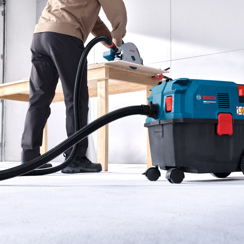 Aspirator industrial compact cu aspiratie continua BOSCH PRO GAS12-25LS, functie de suflare