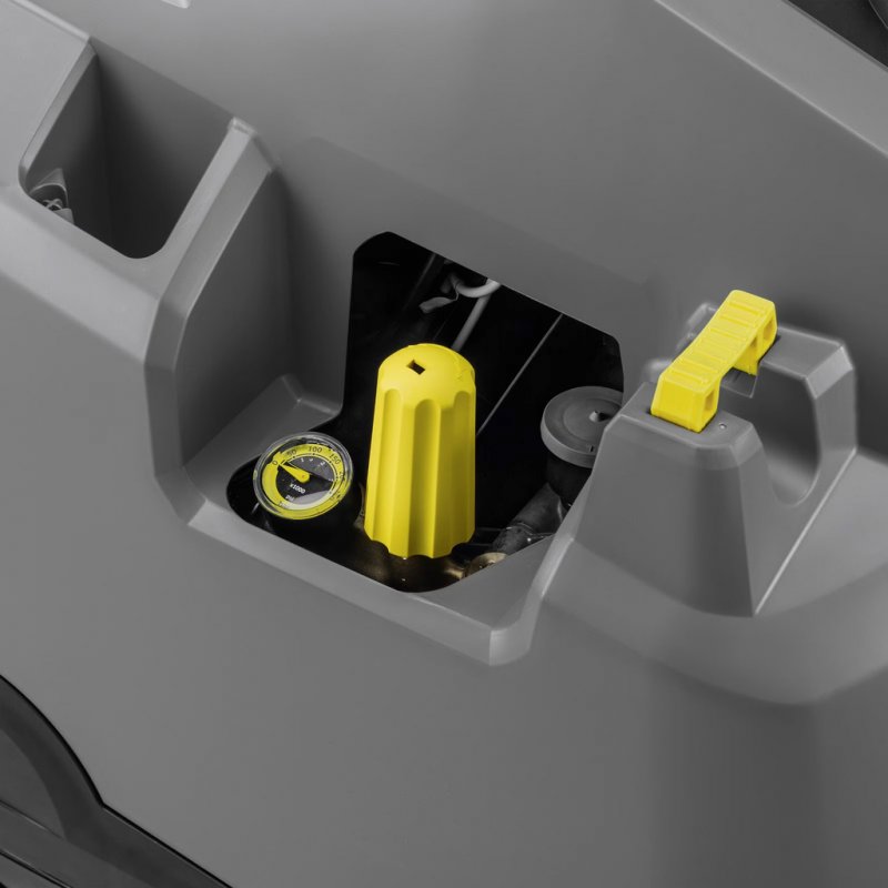 Aparat de spalat cu presiune si incalzire a apei KARCHER HDS 8/18-4CXA