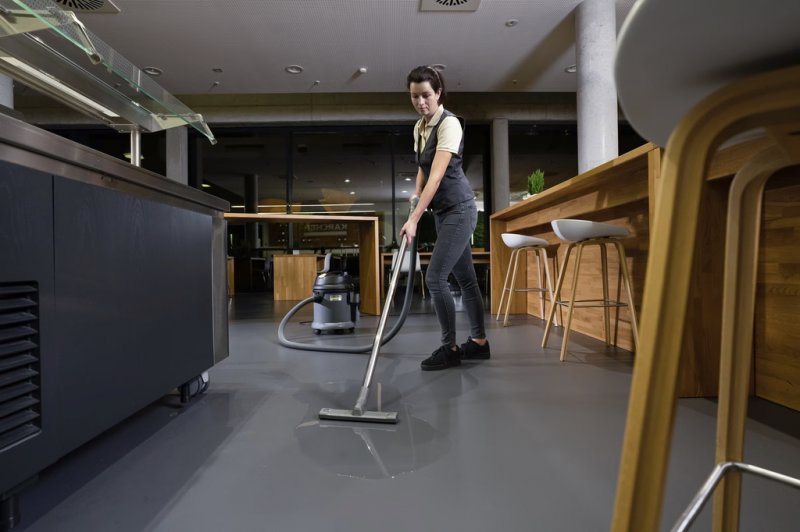 Aspirator uscat/umed Karcher NT 27/1 