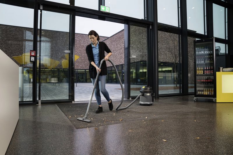 Aspirator uscat/umed Karcher NT 27/1 