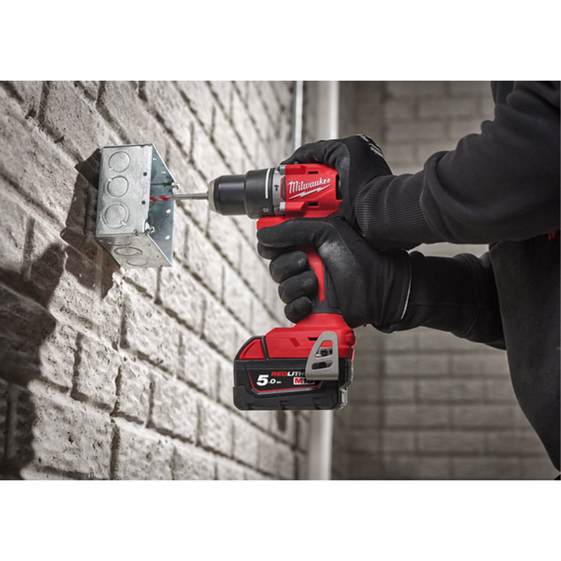 Masina de gaurit/insurubat compacta 18V MILWAUKEE M18 BLDDRC-0, 61 Nm, SOLO, cutie carton