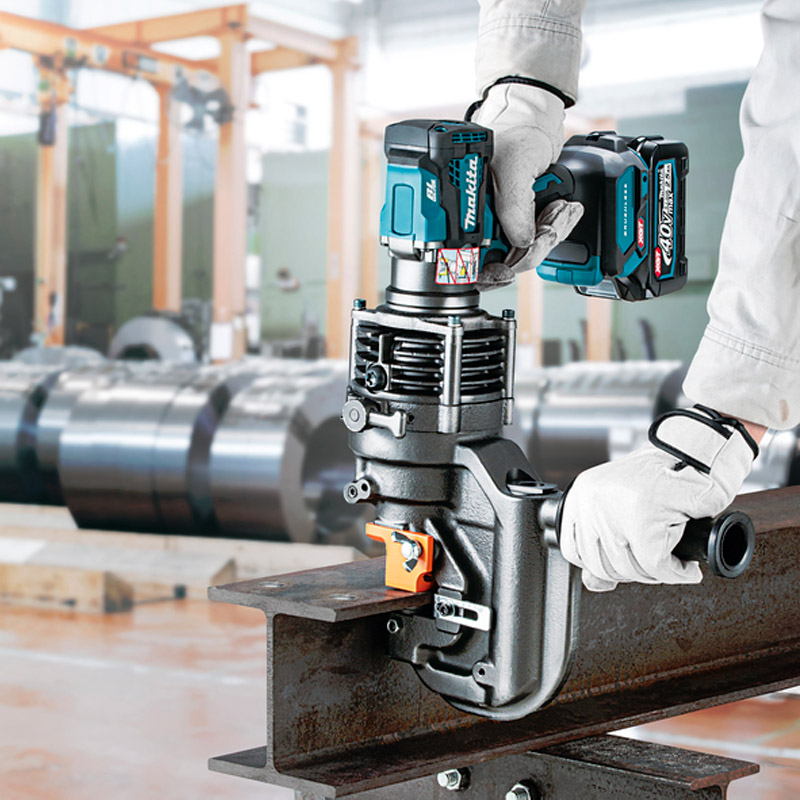 Masina de perforat metal cu acumulatori platforma Li-Ion XGT 40Vmax, 20 mm, SOLO, Makita model PP001GZK