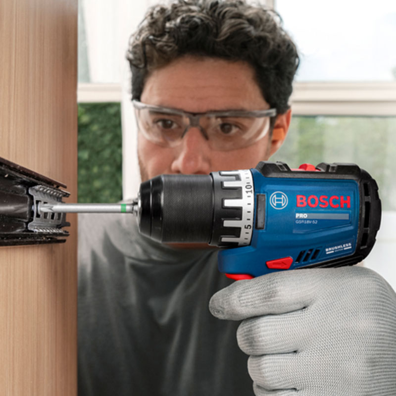 Masina de gaurit si insurubat cu acumulatori 18V 3x 4.0Ah, 64 Nm, L-BOXX, BOSCH Profesional GSR 18V-90C