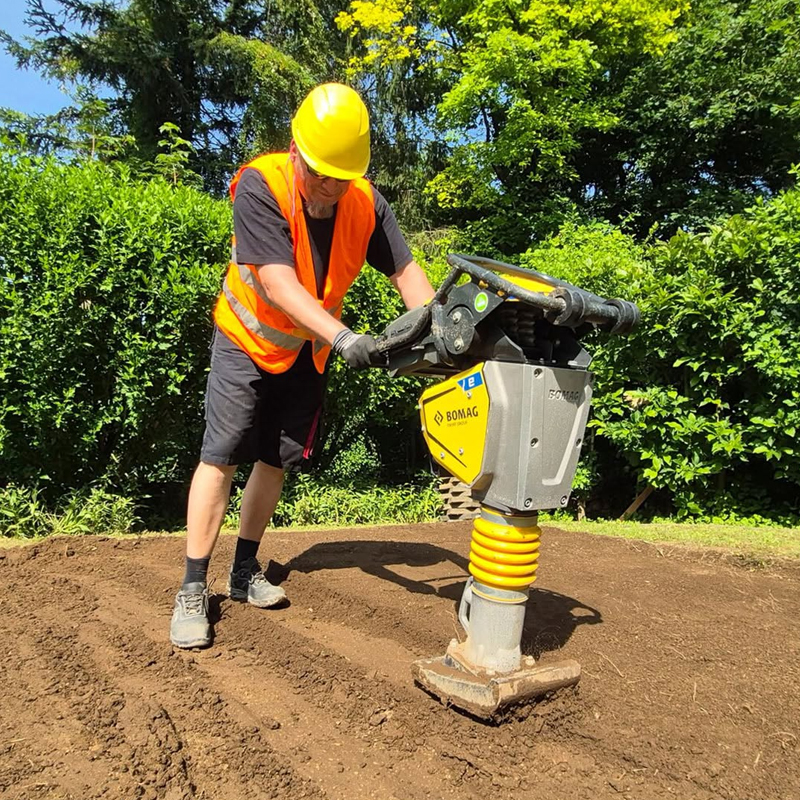 Mai compactor BOMAG BT65, 68kg, 17kN, motor Honda