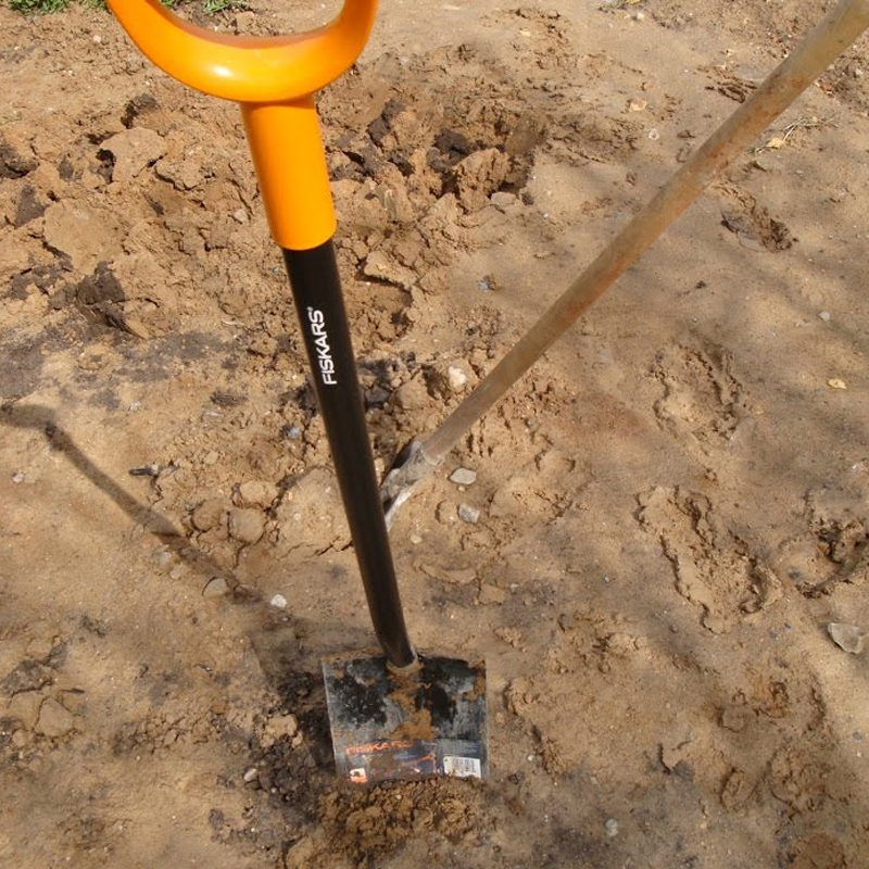 Cazma rotunda pentru sapat, tip Solid™, Fiskars