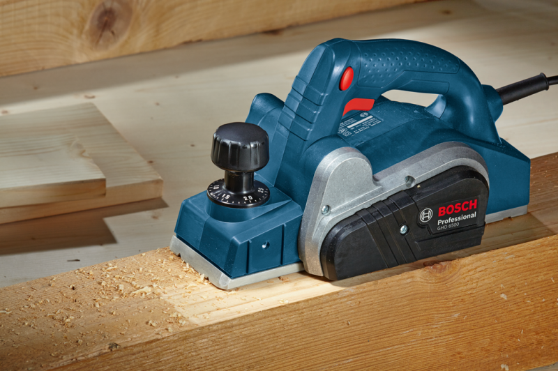 Rindea electrica BOSCH tip GHO 6500