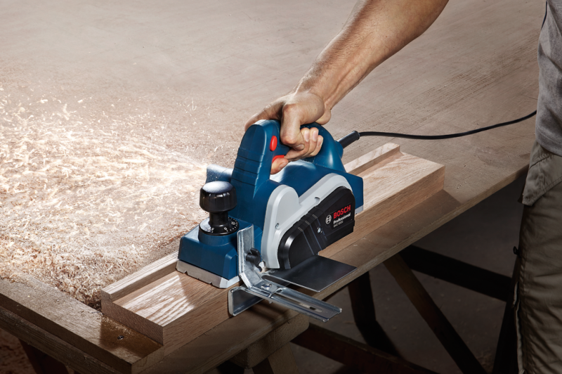 Rindea electrica BOSCH tip GHO 6500