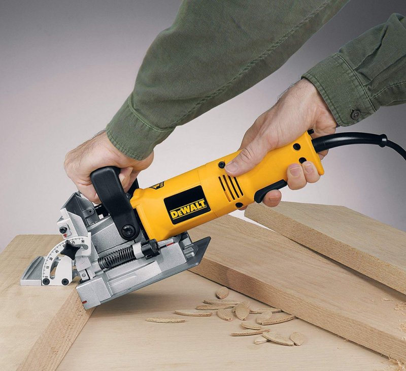 Masina de frezat nuturi, 600W, DeWalt, tip DW682K-QS