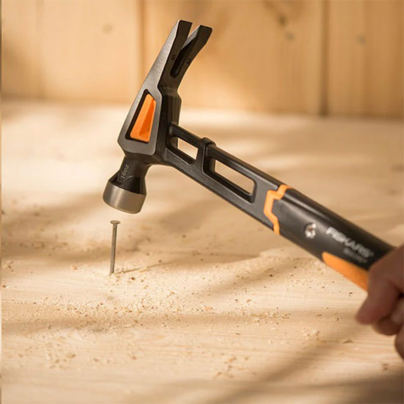 Ciocan universal, 820g, model 1020214, Fiskars IsoCore (L)