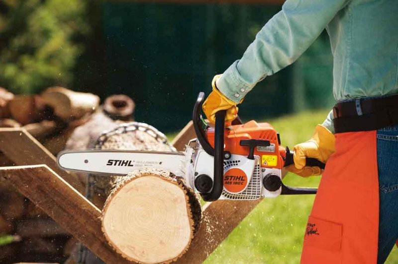 Motoferastrau cu benzina STIHL MS 180 C-BE, 40 cm