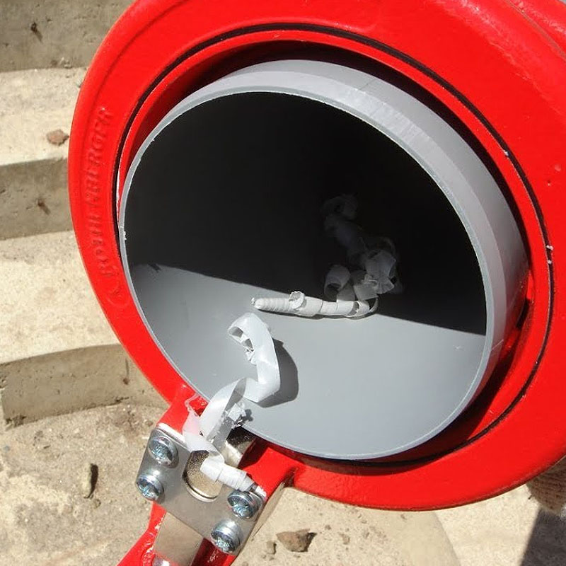 Dispozitiv pentru taiere si sanfrenare ROCUT 110