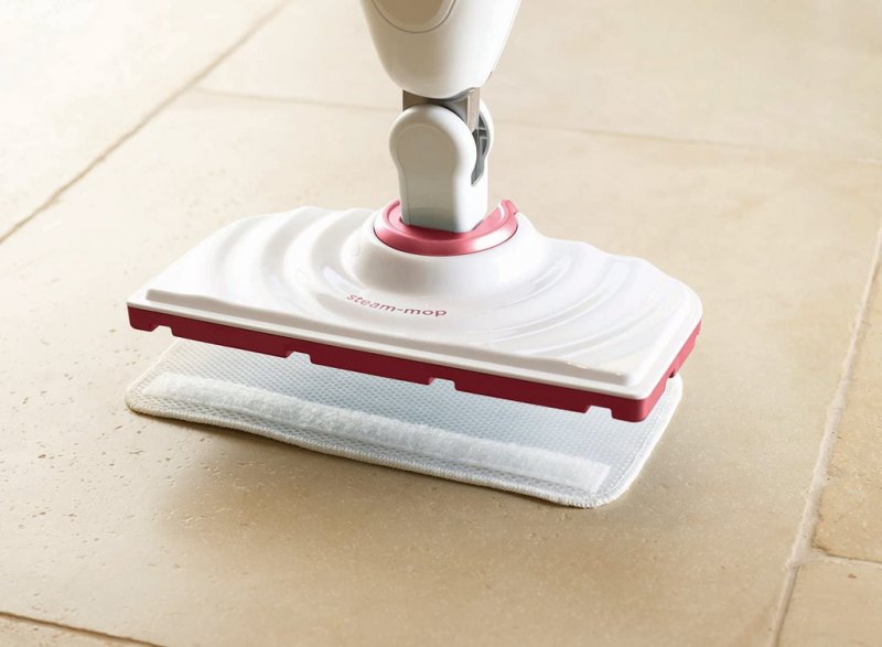 Aparat de curatat cu aburi Black&Decker EPP, 1600W, viteza variabila, rosu