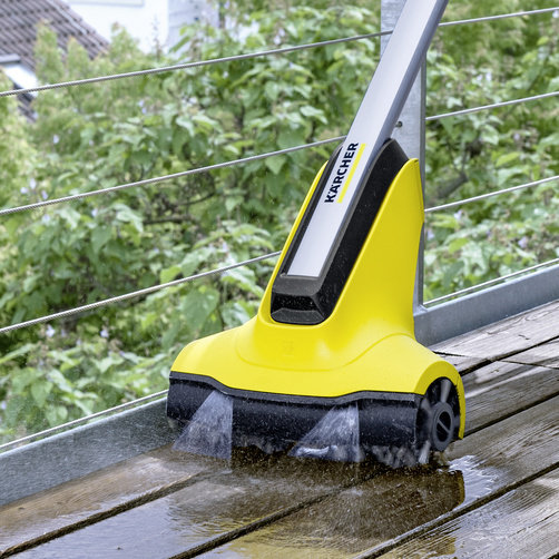 Aparat de curatat terase si suprafete din piatra Karcher, tip PCL4