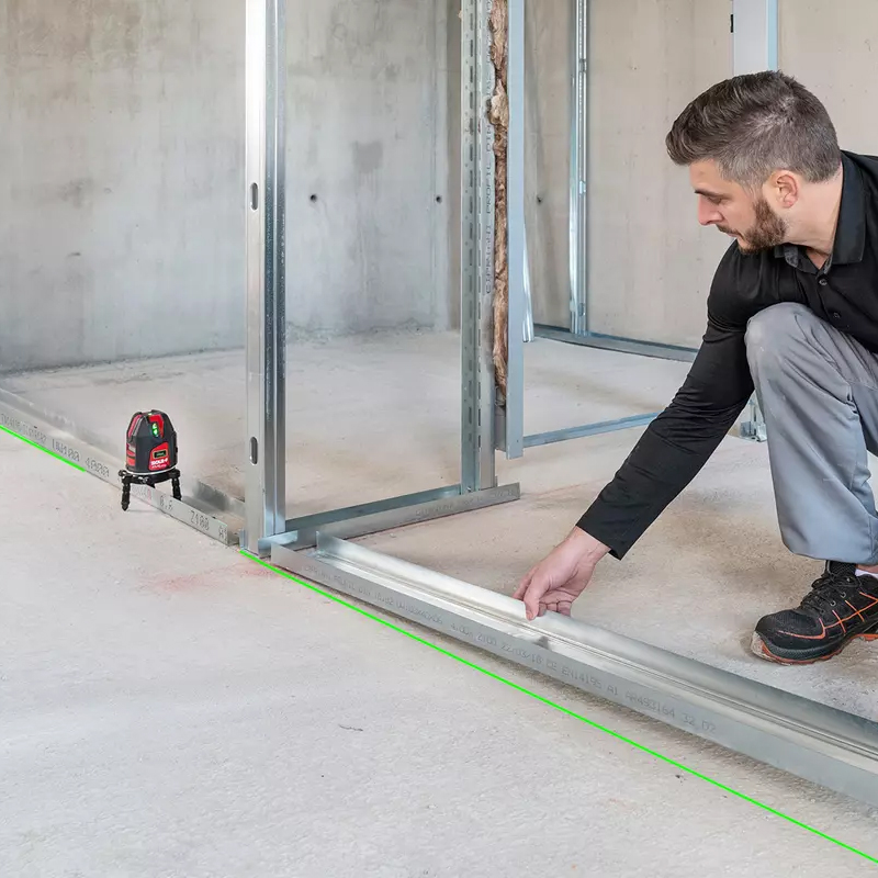 Nivela laser cu 3 linii + punct, Sola ATLAS GREEN, 360 grade