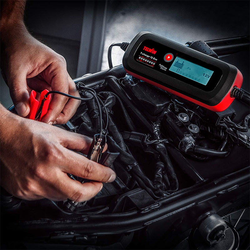 Redresor auto 6-12V cu functie de mentinere T-CHARGE 12 EVO