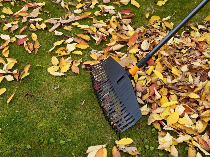 Grebla pentru frunze, fara coada, Fiskars tip QuikFit™ - L