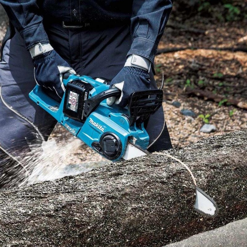 Electrofierastrau cu lant, cu acumulatori, tip DUC353Z