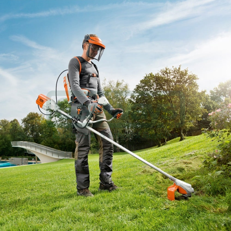 Motocoasa (trimmer) compatibila cu acumulatori 36V, Stihl, SOLO (fara incarcator si acumulator), tip FSA130, sistem AP