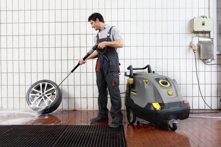 Aparat de spalat cu presiune si incalzire KARCHER HDS 8/17-C