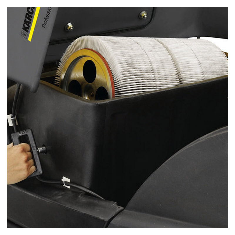 Masina de maturat - aspirat Karcher KM100/100 R Bp Pack, cu acumulatori
