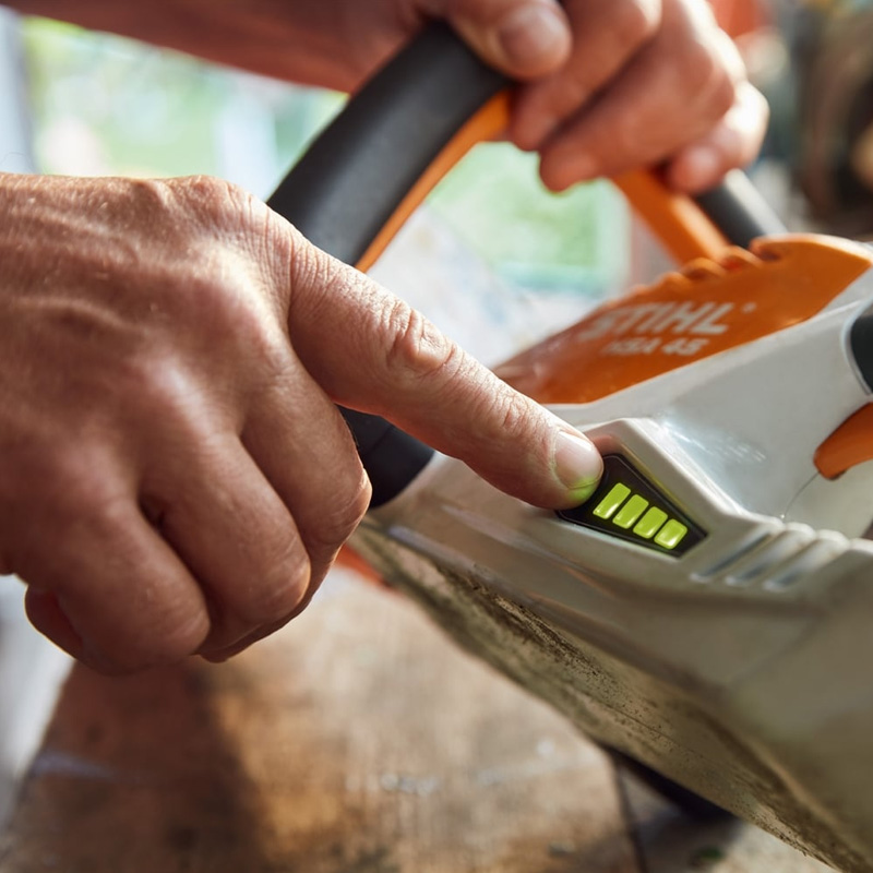 Foarfeca de tuns gard viu 50cm, acumulator integrat, Stihl, tip HSA45