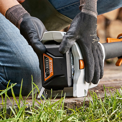 Motocoasa (trimmer) compatibil cu acumulator 36V, Stihl, SOLO (fara incarcator si acumulator), tip FSA57, sistem AK