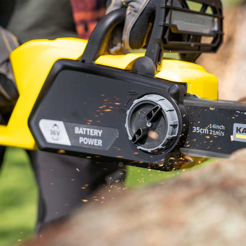 Motofierastrau cu acumulatori tip CNS 36-35, 2.5 Ah