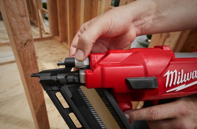 Pistol pentru cuie cu acumulatori 18V, SOLO, 50-90mm, Milwaukee M18FFN-0C