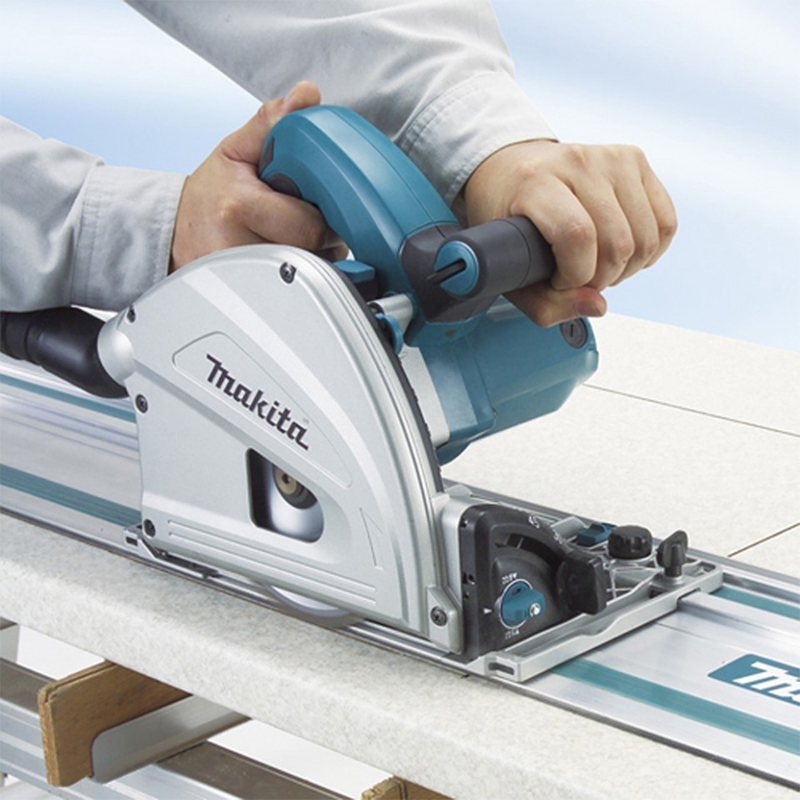 Fierastrau circular MAKITA SP6000J, disc 165mm, 1300W, cu plonjare