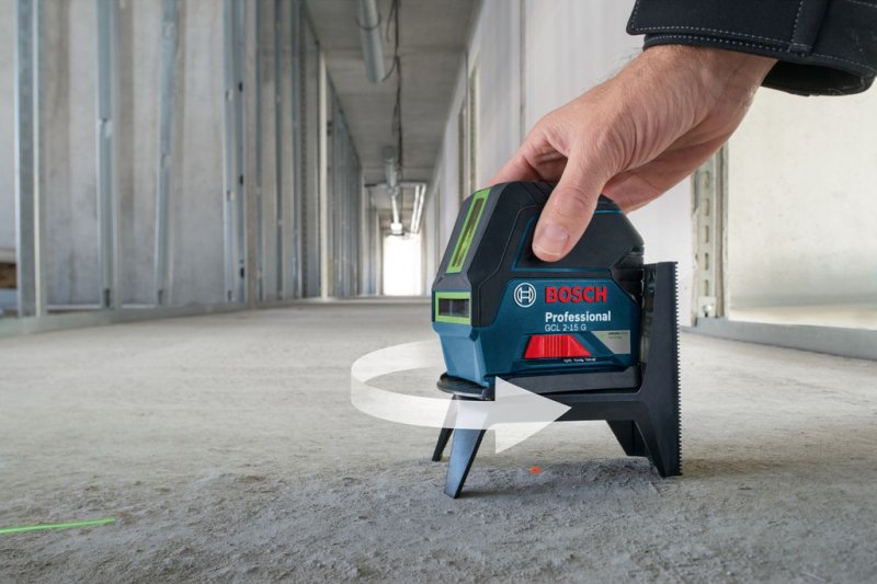 Nivela laser cu linii si puncte Bosch, tip GCL 2-15G cu suport rotativ RM1