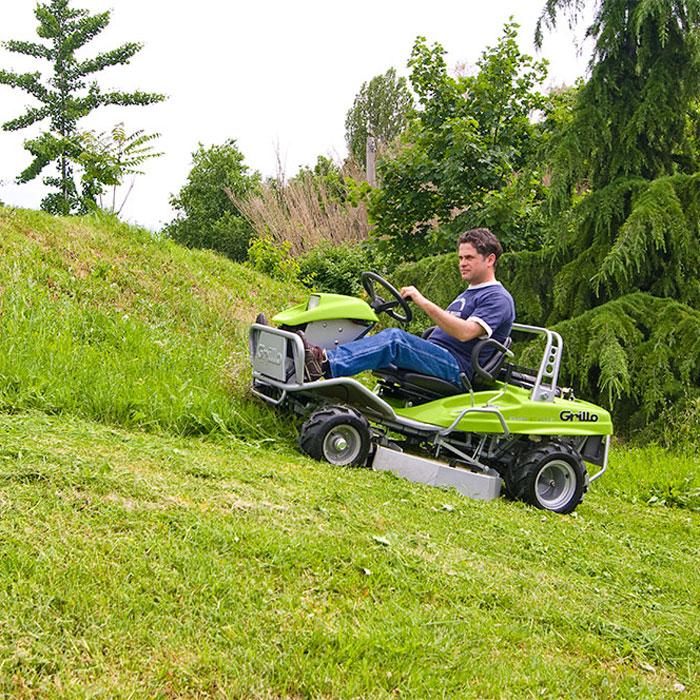 Tractoras de tuns si tocat gazon tip GRILLO CLIMBER 7.18