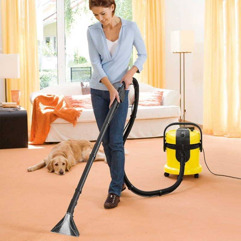 Aspirator cu spalare Karcher, tip SE4001