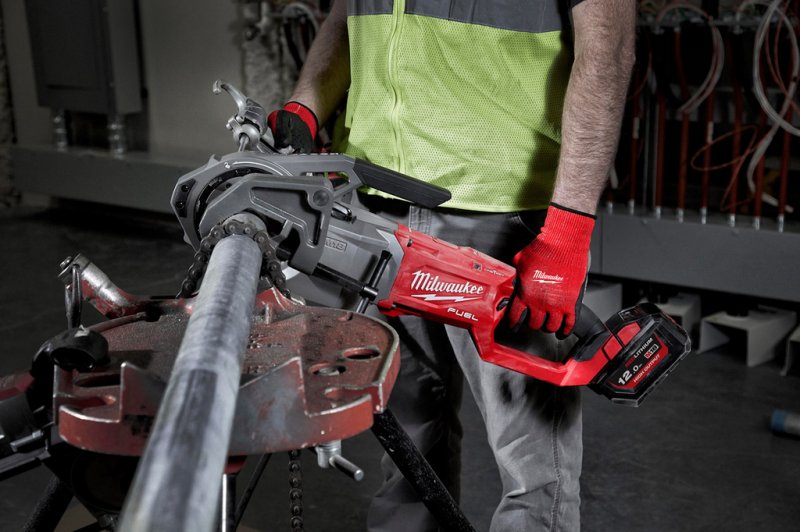 Dispozitiv de filetat cu acumulatori, 18V, 12Ah FORGE™, tip M18FPT2-121C