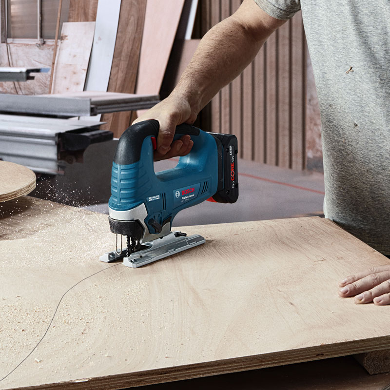 Fierastrau vertical (pendular) cu acumulator Li-ION 18V, SOLO, tip GST 185-LI