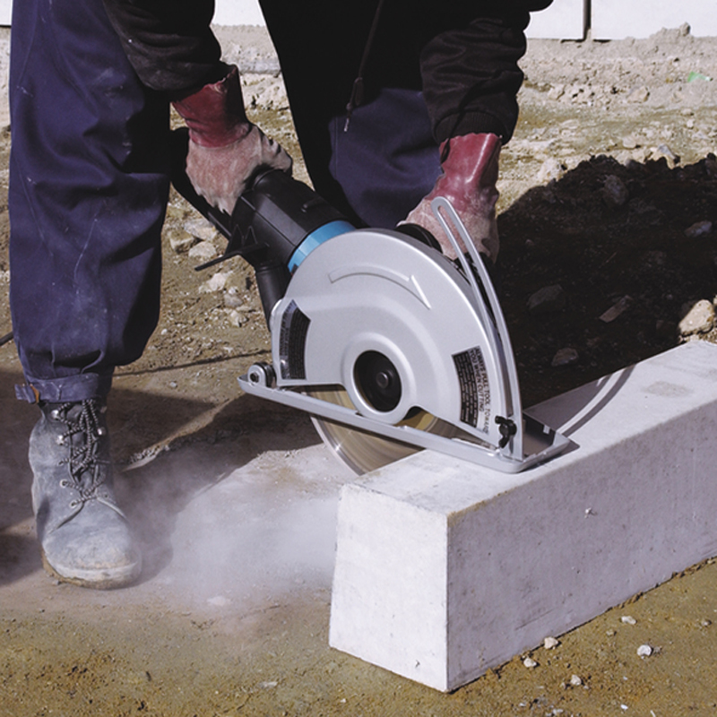 Masina de debitat cu disc diamantat, 2400W, tip 4112HS