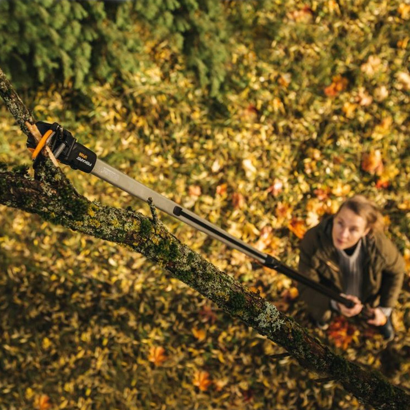 Foarfeca universala, telescopica pentru gradina, Fiskars tip PowerGear™XU PX86, 2400-4000mm