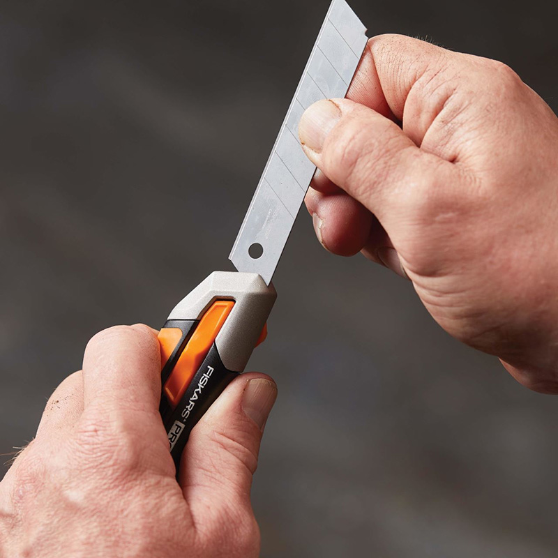 Cutit CarbonMax SNAP-OFF, lama fractionabila 25mm, Fiskars