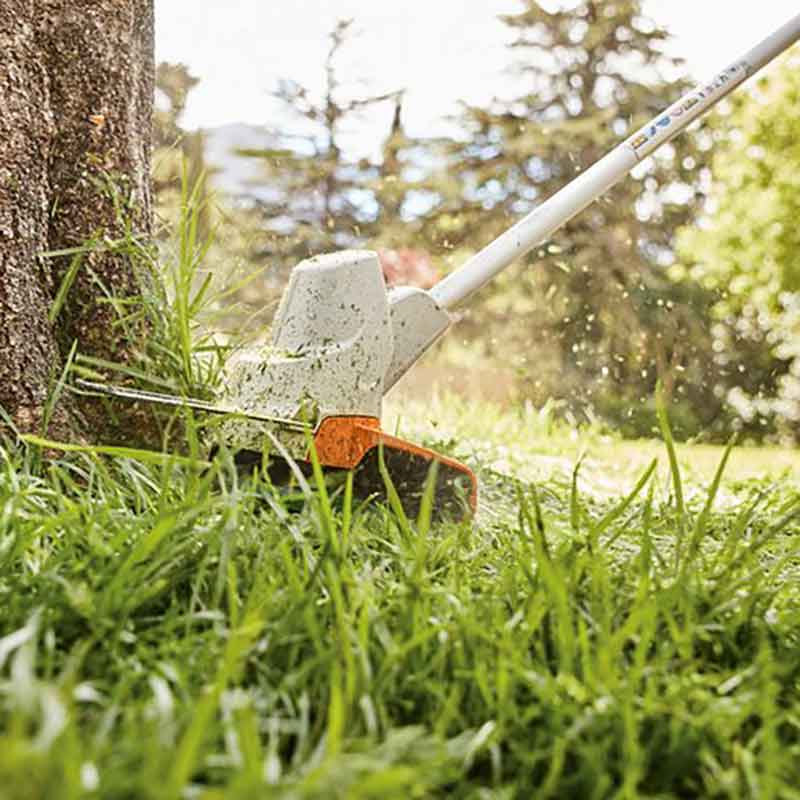 Motocoasa (trimmer) cu acumulator 36V, Stihl, tip FSA57 Set, sistem AK