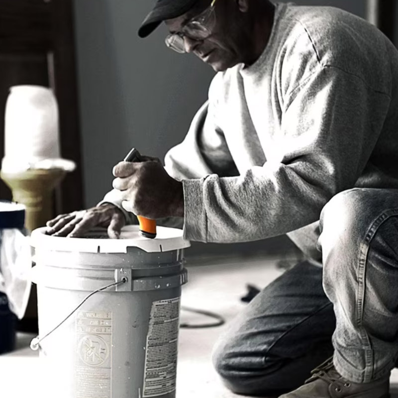 Cutit utilitar CarbonMax cu lama retractabila, 177 mm, 110 g, Fiskars