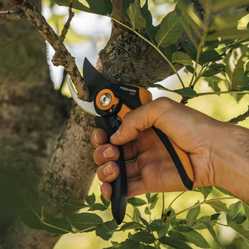 Foarfeca pentru gradina pas cu pas, tip Plus™ P541, Fiskars