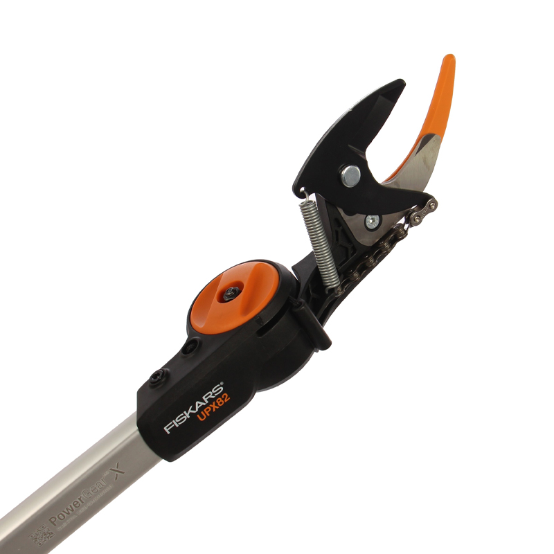 Foarfeca universala, telescopica pentru pomi, Fiskars tip PowerGear™X UPX82, 1650-3500mm