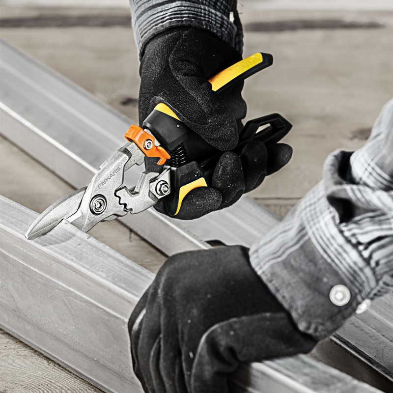 Foarfeca pentru tabla, tip PowerGear™, taietura dreapta, Fiskars